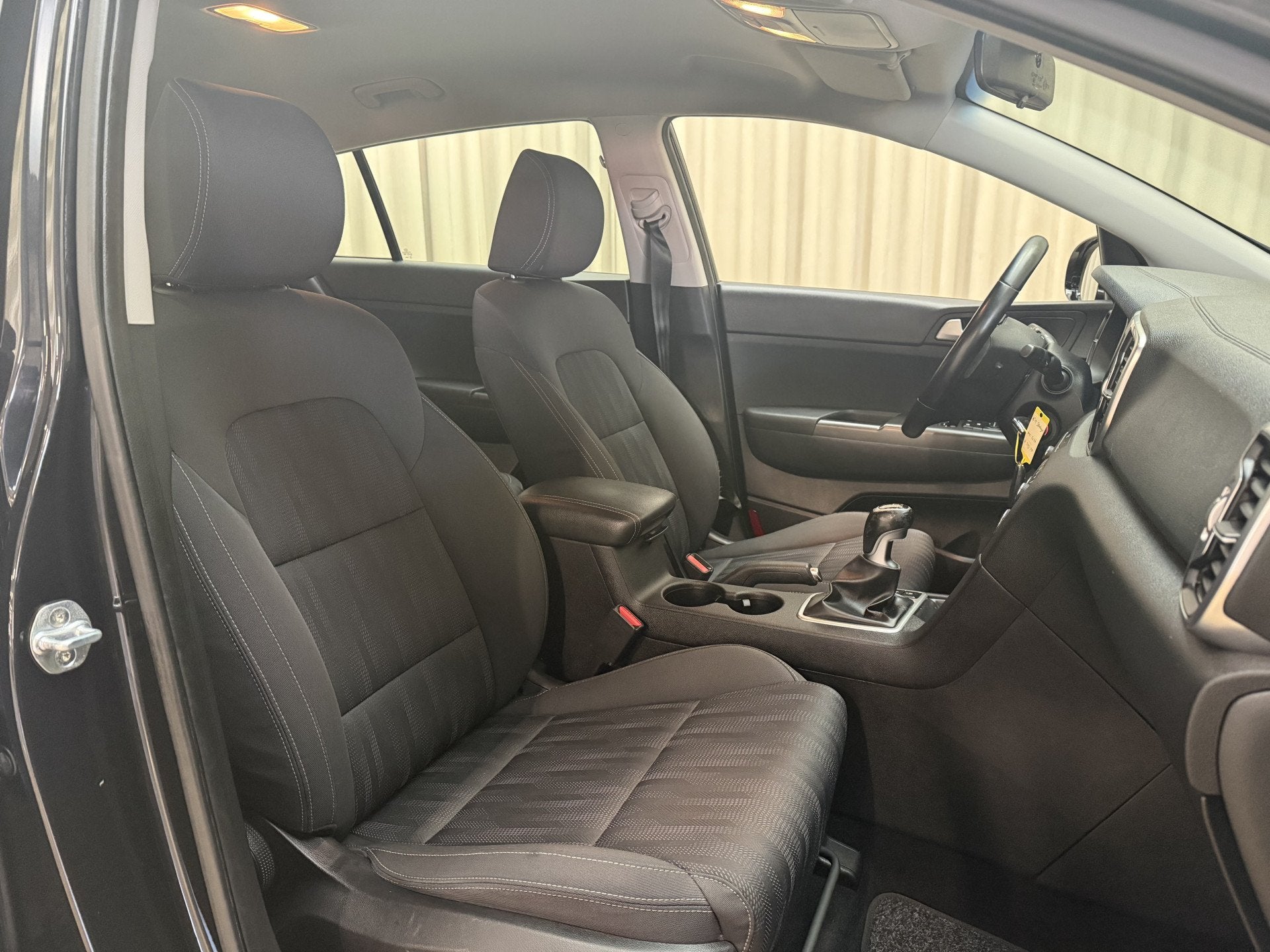 Kia Sportage 1.6 GDI ComfortLine Navigatie / Cruise / Aircon, Voorwielaandrijving, Stof, Gebruikt, Met garantie (alle)