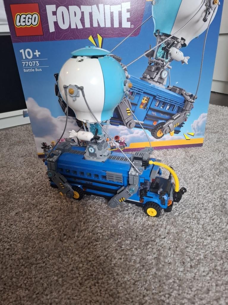 LEGO Fortnite Battle Bus - 77073 - compleet met doos, Overige thema's, Lego, Ophalen of Verzenden, Zo goed als nieuw