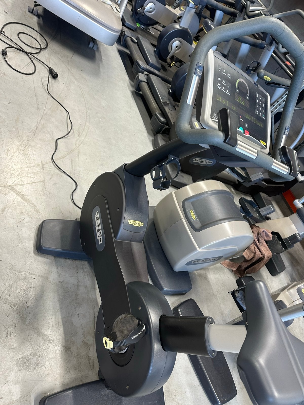 Technogym New Bike 700 Hometrainer, Ophalen of Verzenden, Gebruikt, Benen, Overige typen