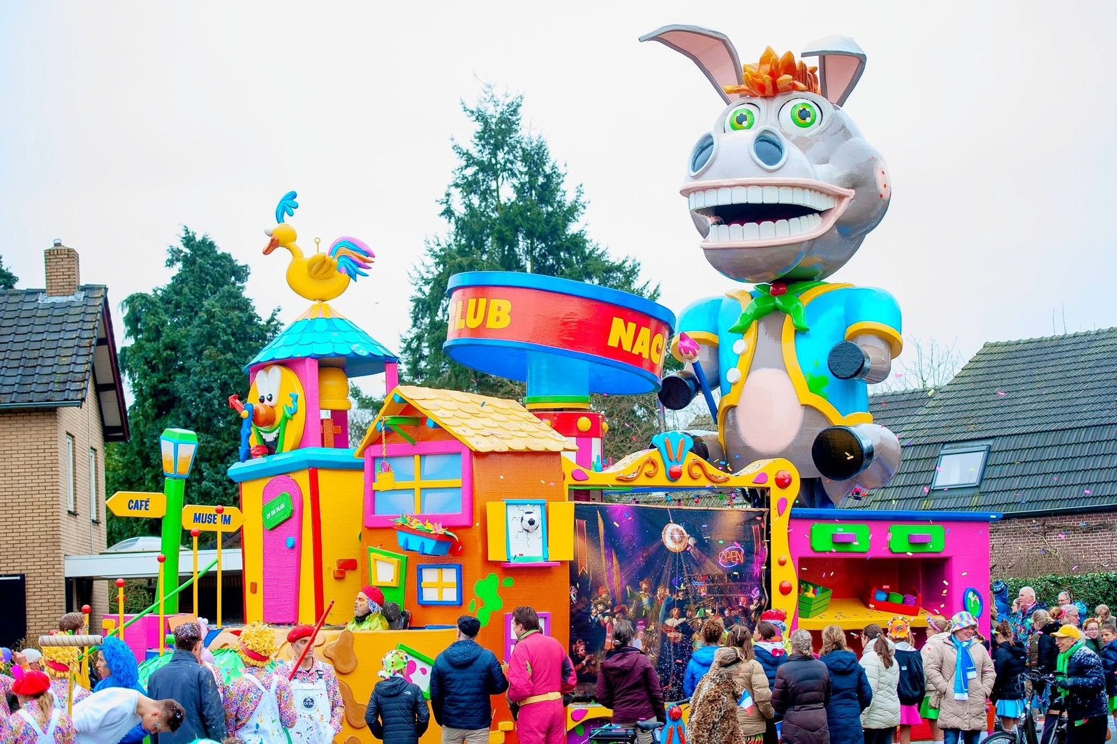 Carnavalswagen/carnavalspop, Hobby en Vrije tijd, Ophalen, Zo goed als nieuw, Carnaval