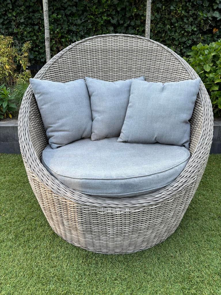 Luxe Wicker Tuinstoel met Kussens - Garden Collections, Tuin en Terras, Tuinstoelen, Ophalen, Gebruikt, Wicker