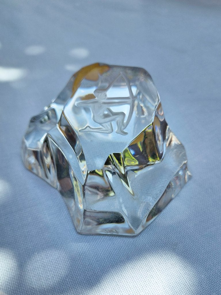 Val Saint Lambert kristal Presse Papier Boogschutter., Ophalen of Verzenden
