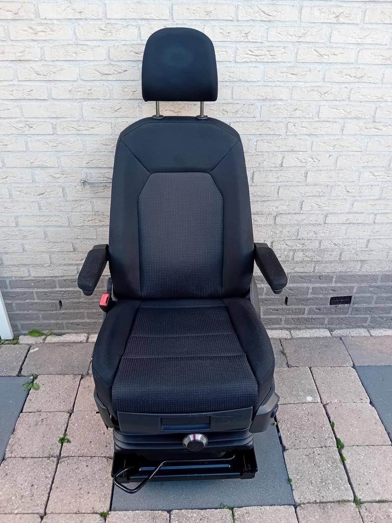 Man tge VW Crafter geveerde stoel alleen bellen 06 44845241, Auto-onderdelen, Interieur en Bekleding, Ophalen, Overige automerken