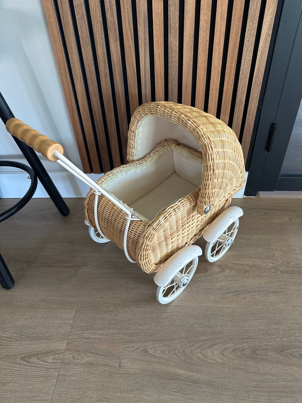 Vintage rieten poppenwagen met kap - Retro, Ophalen, Gebruikt, Babypop