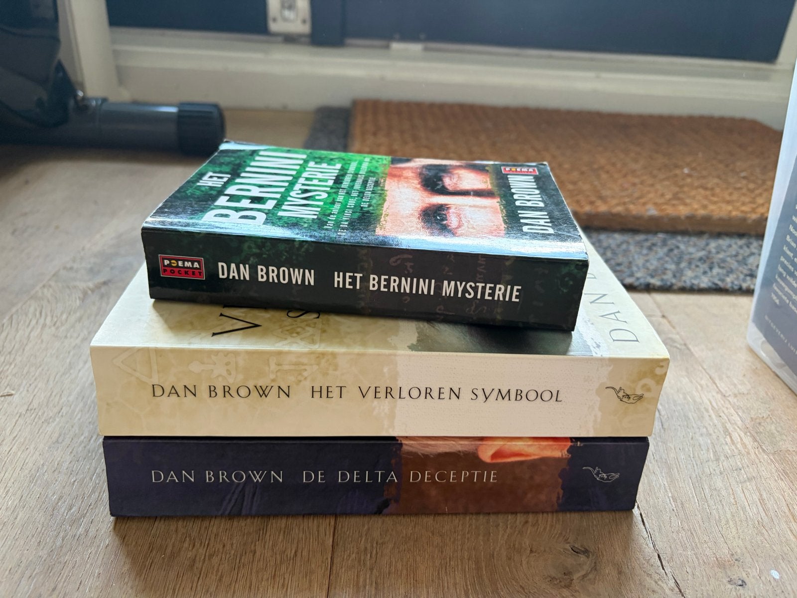 Dan Brown Boeken: Het Bernini Mysterie, Het Verloren Symbool, Boeken, Ophalen of Verzenden, Gelezen