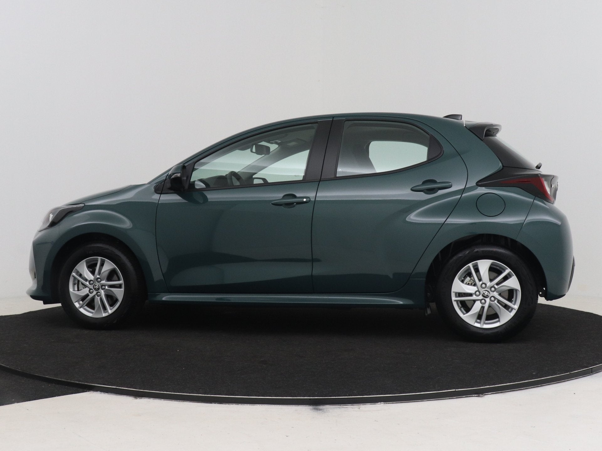 Toyota Yaris 1.5 Hybrid 115 Active | Apple CarPlay/Android A, 12 maanden, Gebruikt, Bedrijf, 26 km/l