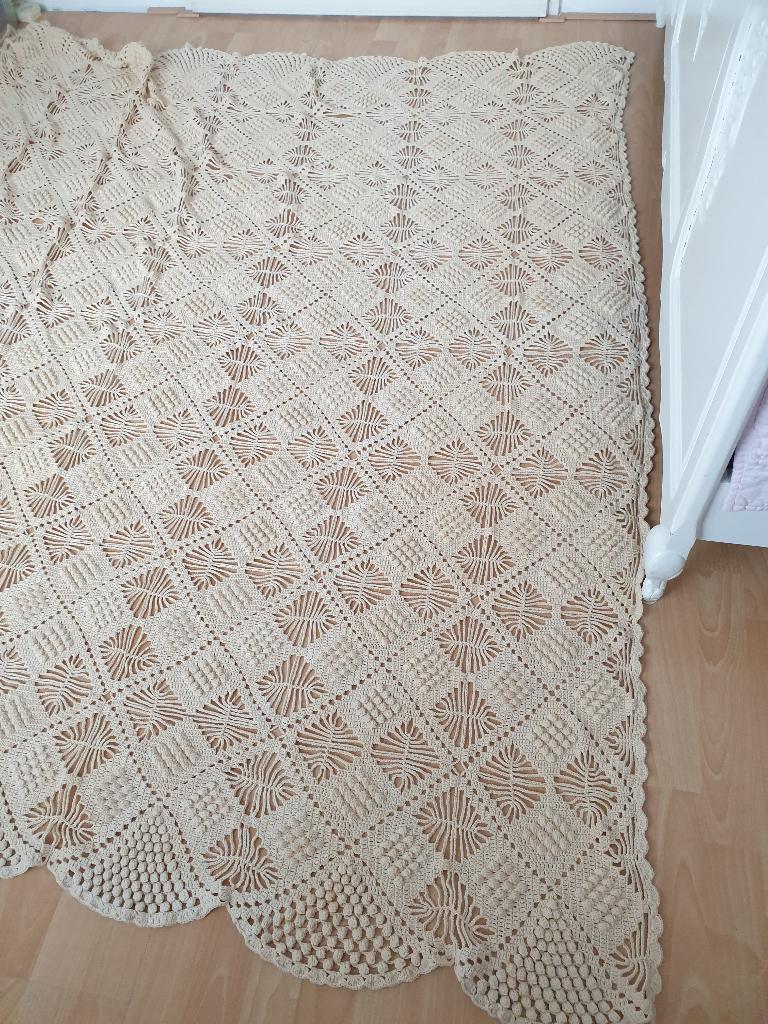 Gehaakte creme Sprei 1.93 x 1.95cm +/-. Zo goed als nieuw, Ophalen, Zo goed als nieuw