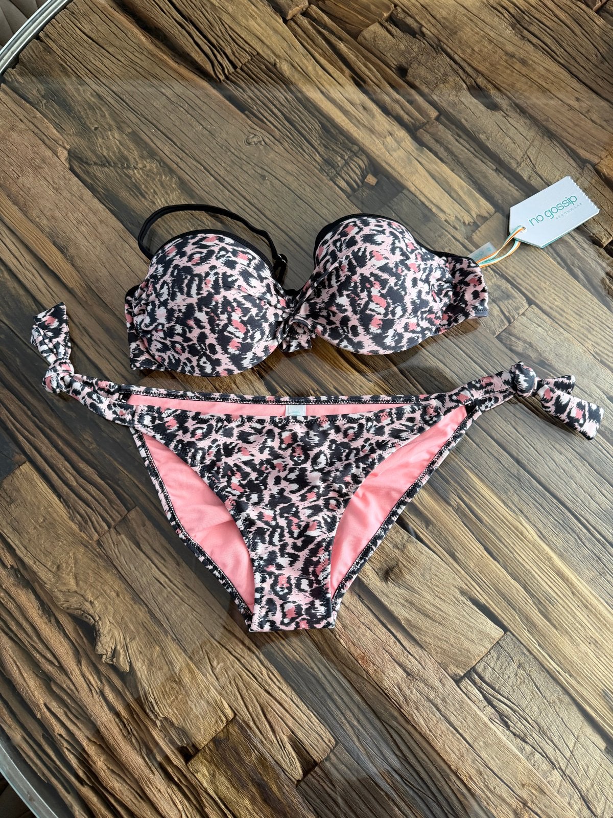 Nieuwe No Gossip bikini - Panterprint met roze accenten, Kleding | Dames, Ophalen of Verzenden, Nieuw, Meerkleurig, Bikini
