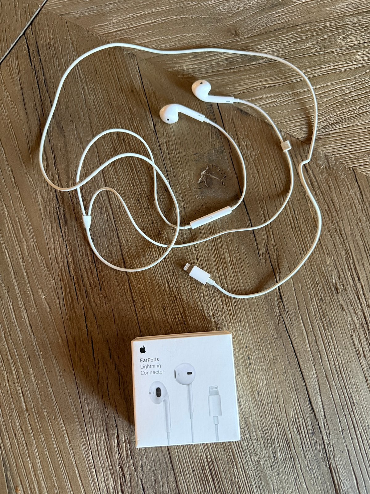 Apple Earpods Lightning, Ophalen of Verzenden, Zo goed als nieuw