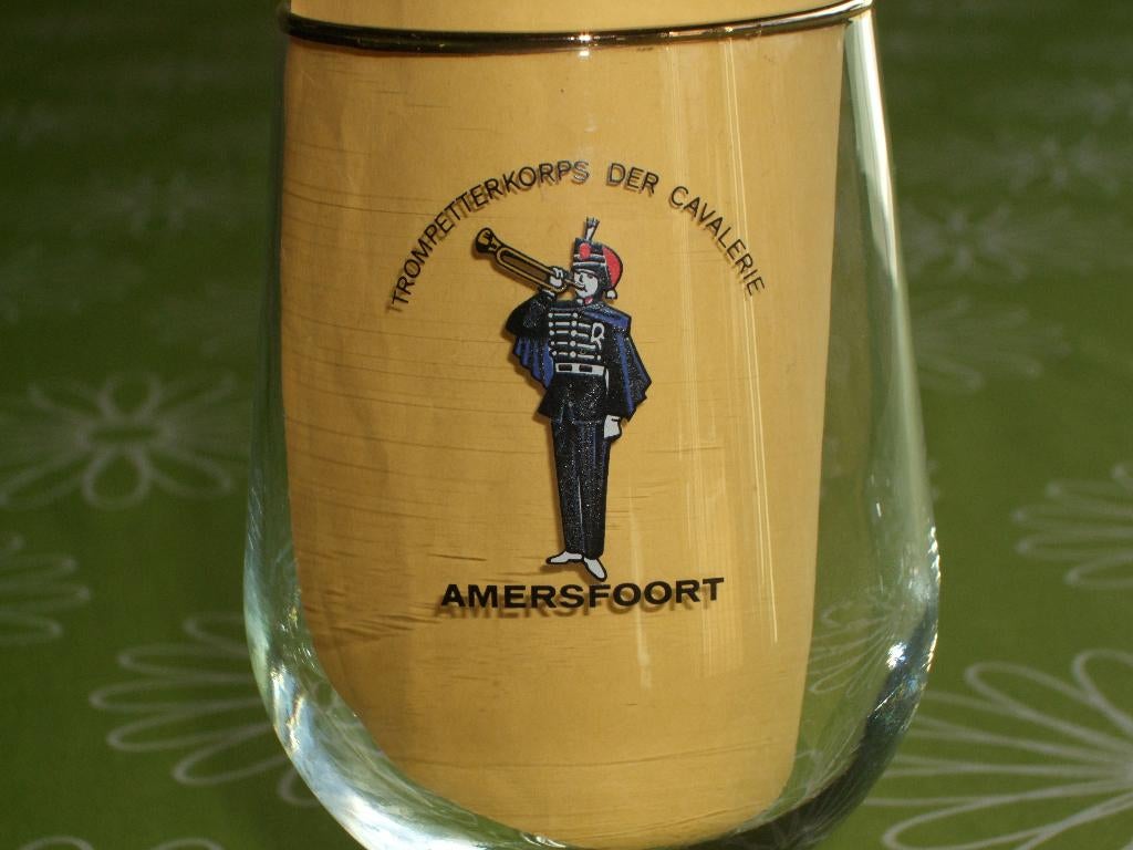 Trompetterkorps der Cavalerie Amersfoort bierglas, Ophalen of Verzenden, Landmacht, Nederland, Overige typen