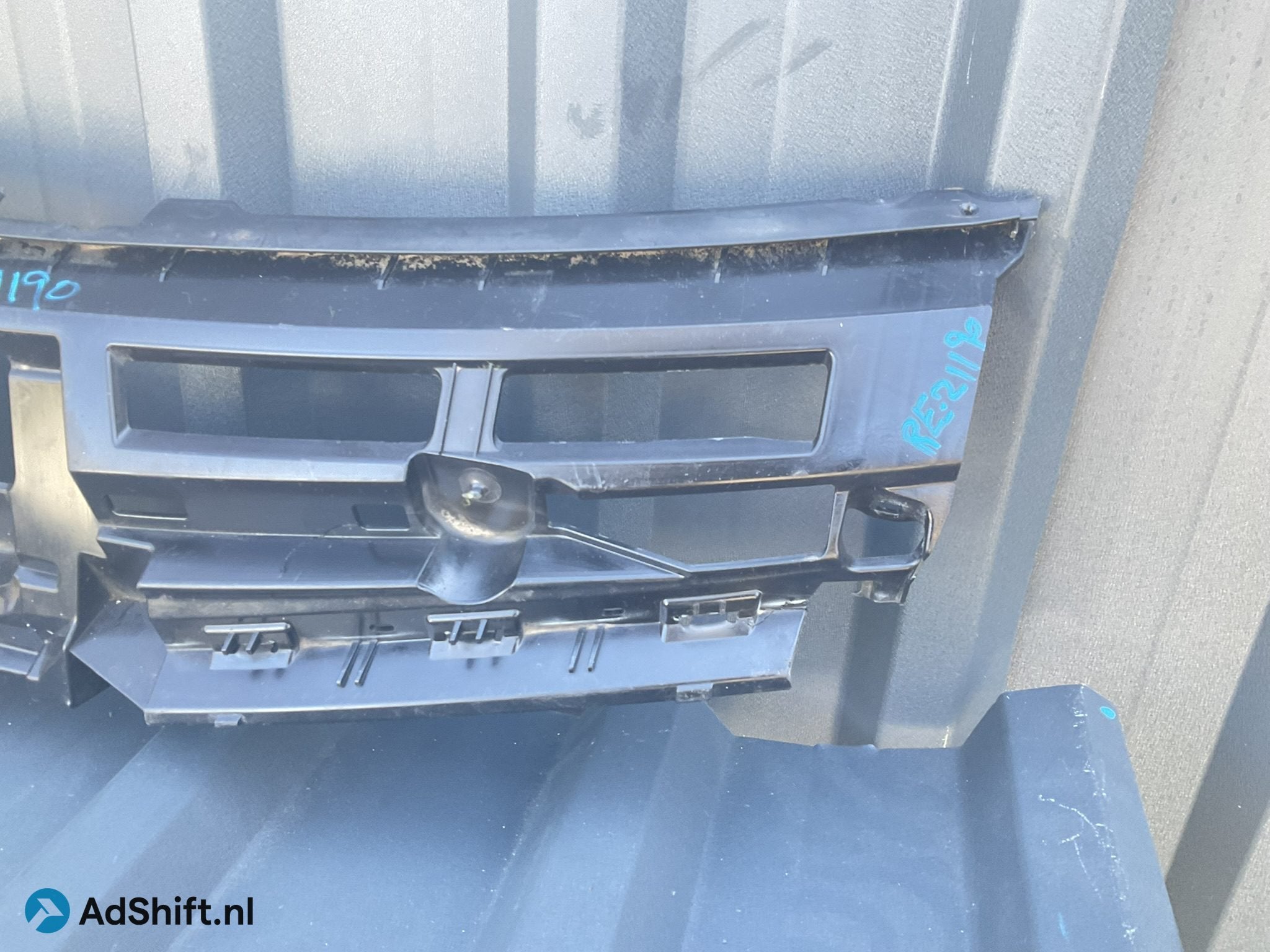 Bumper Houder Renault Twingo 620360408R Grill Bumper grill R