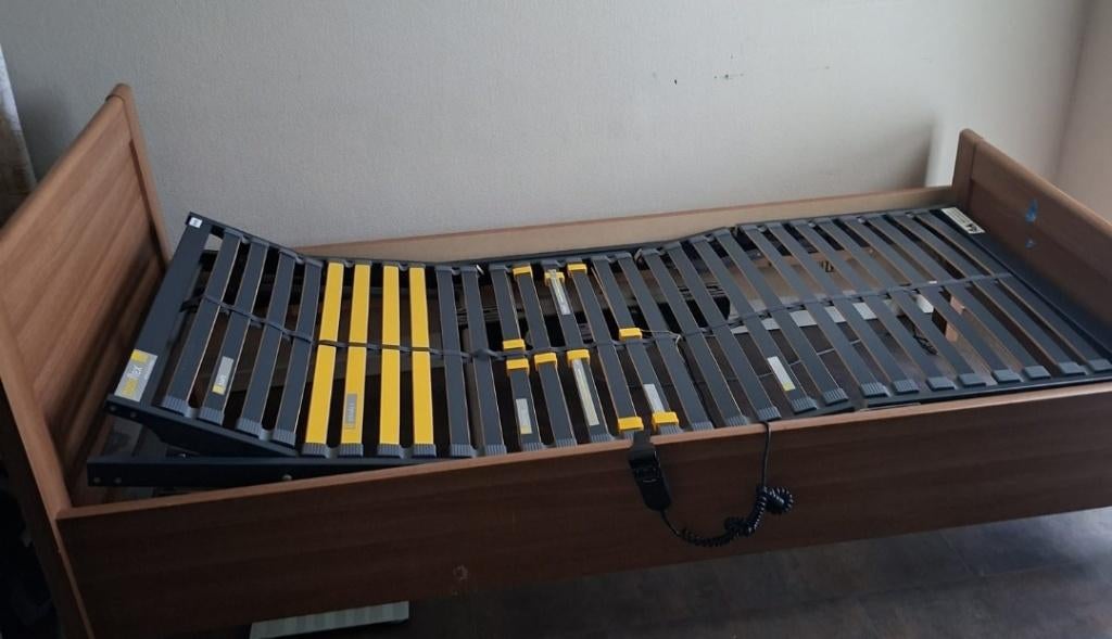 Elektrische lattenbodem te koop!, Huis en Inrichting, Slaapkamer | Matrassen en Bedbodems, Ophalen, Gebruikt, 90 cm, Eenpersoons