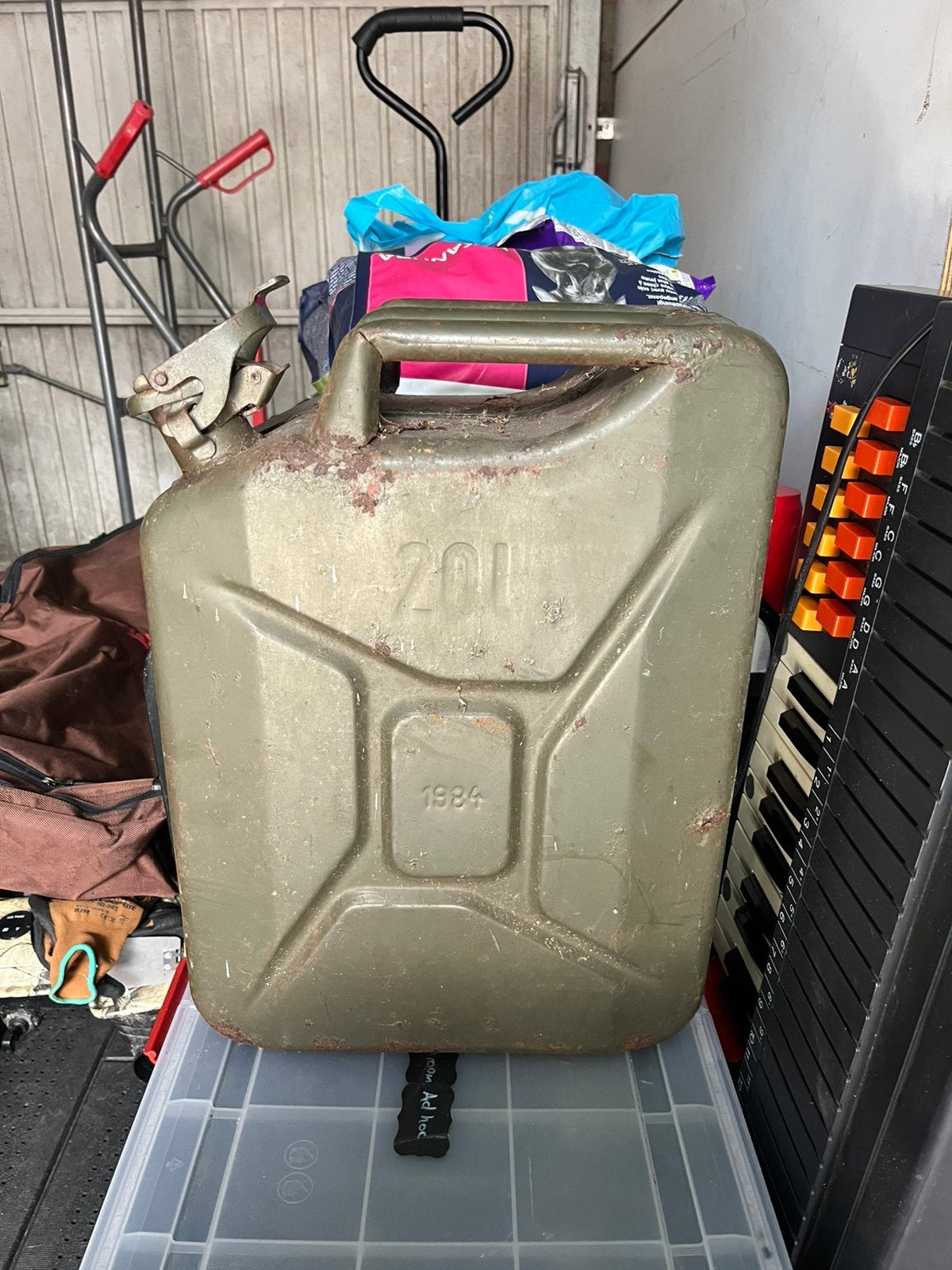 Jerrycan, Verzamelen, Ophalen of Verzenden, Landmacht, Nederland