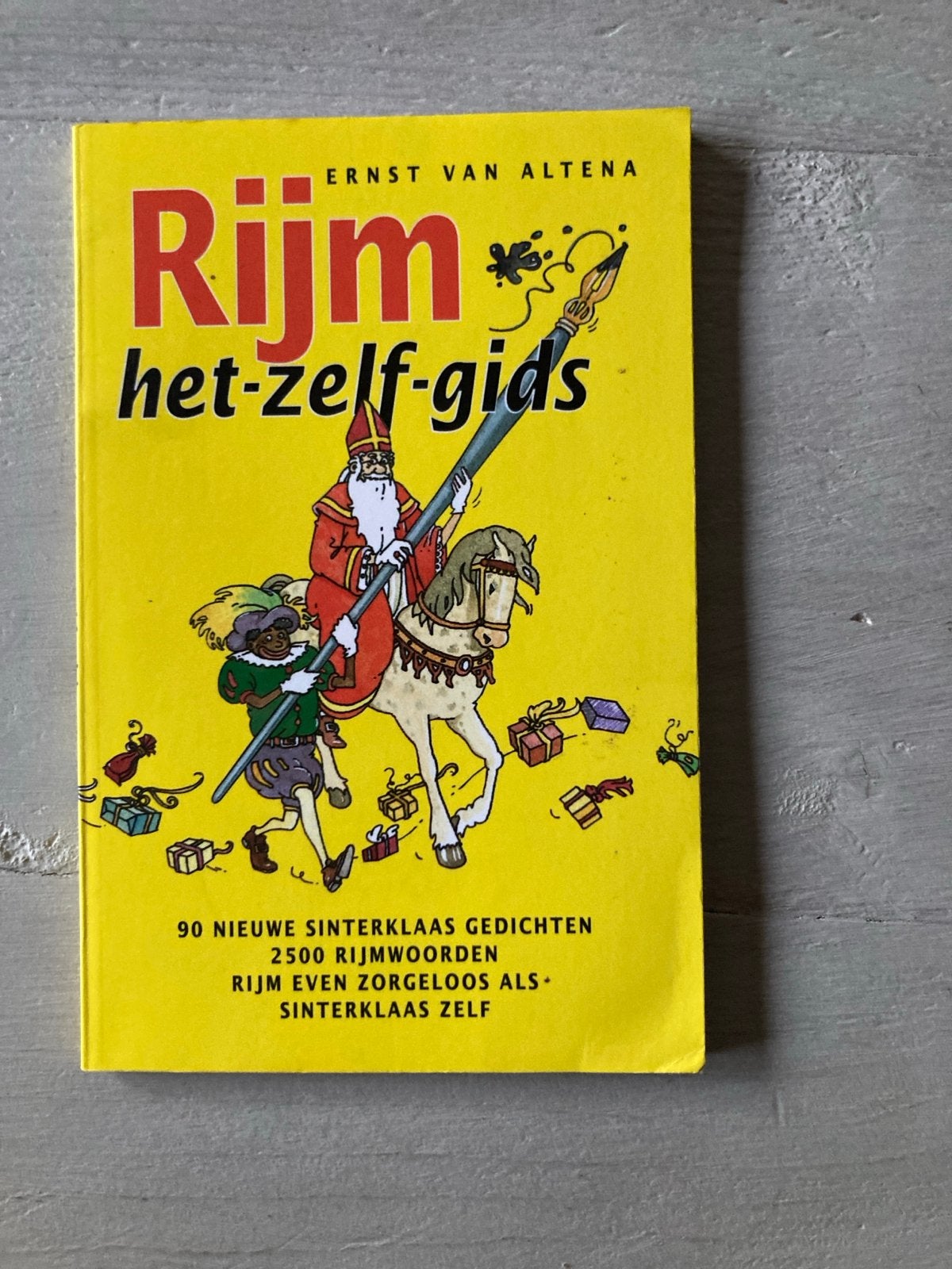 Rijm het-zelf-gids - Ernst van Altena Sinterklaas, Ophalen of Verzenden, Gelezen