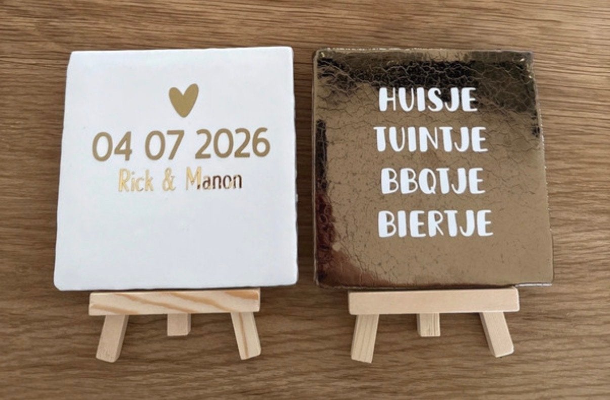 Tegeltje met houten houder - Persoonlijk cadeau, Keramiek, Overige typen, Nieuw, Ophalen of Verzenden