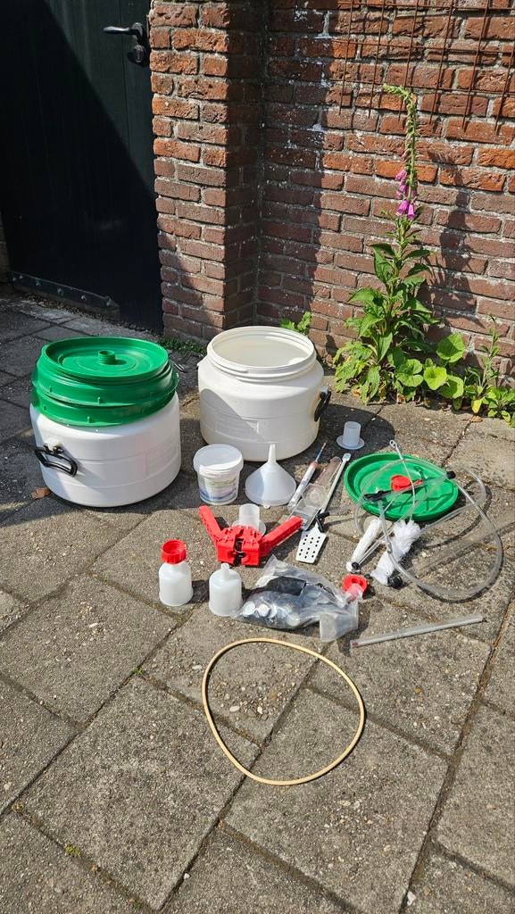 Complete Bierbrouwset - Maak je eigen ambachtelijk bier!, Ophalen, Zo goed als nieuw