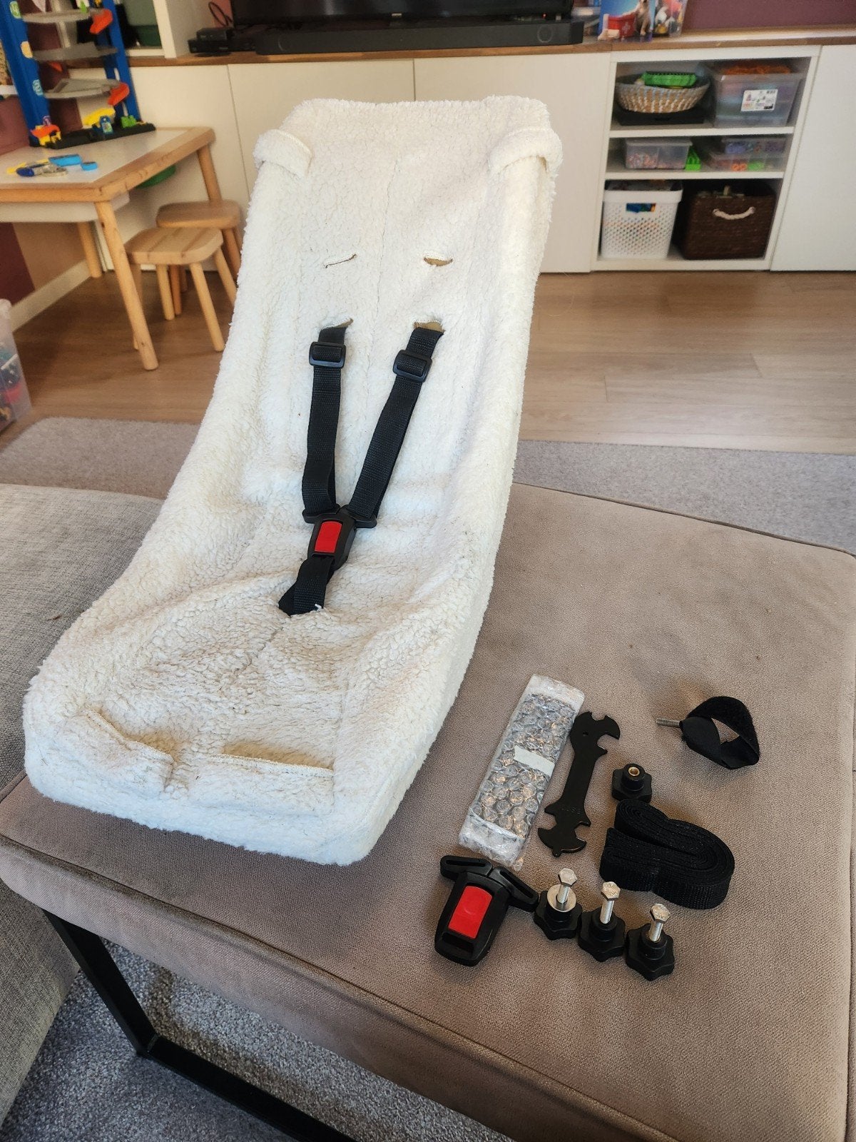 Babyschaal fietskar bakfiets 2-9 mnd - Schapenvacht, Ophalen of Verzenden, Zo goed als nieuw, 0 t/m 10 kg