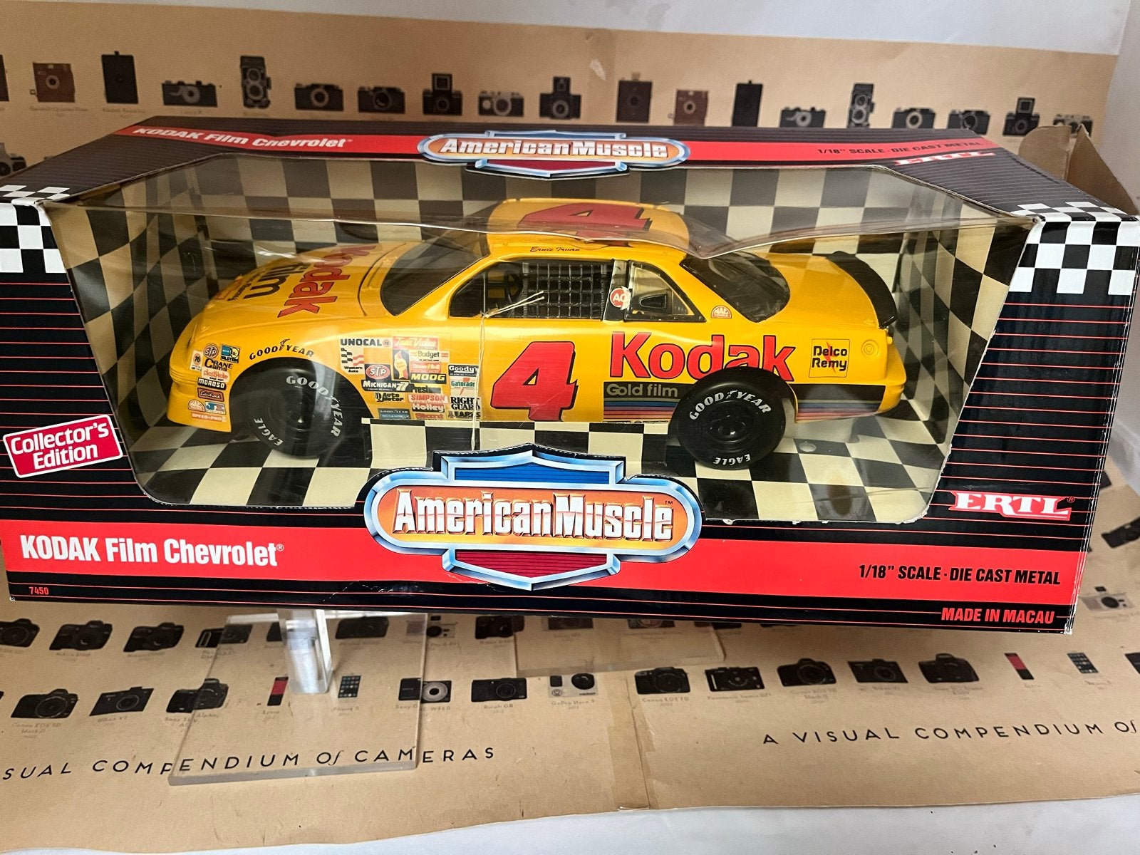 ERTL American Muscle Kodak Film Chevrolet 1/18 Die-Cast, Hobby en Vrije tijd, Ophalen of Verzenden, Zo goed als nieuw, Auto