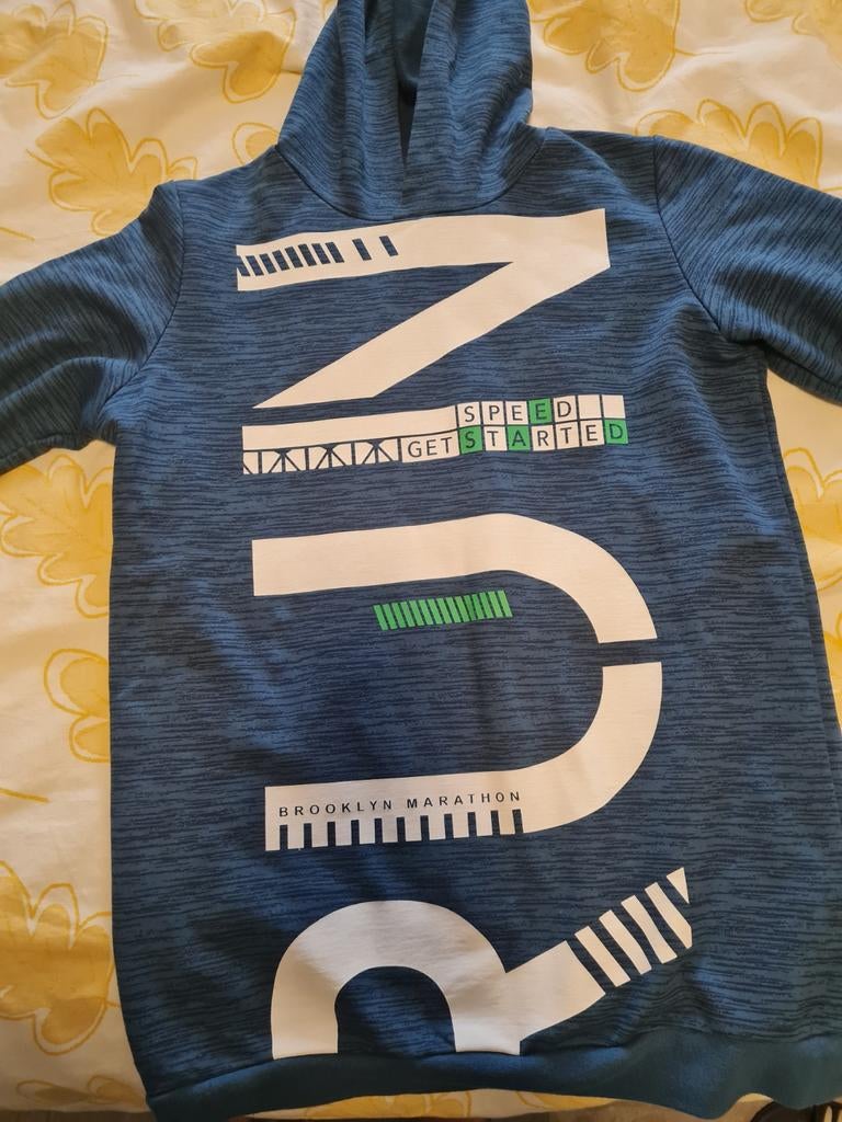 Jongens hoodie maat 146/152[ Nieuw], Ophalen of Verzenden, Nieuw, Jongen, Trui of Vest