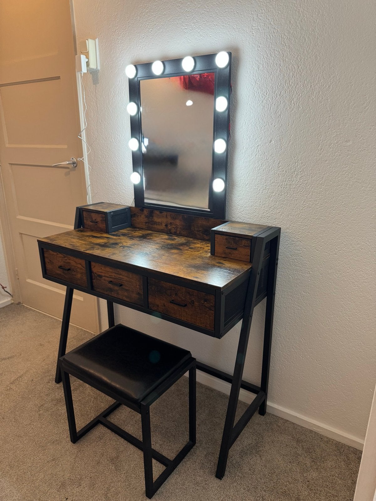 Make up tafel, Kaptafel met verlichting, inclusief krukje, Ophalen, 50 tot 100 cm, Zo goed als nieuw, 150 tot 200 cm