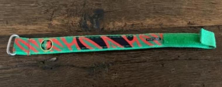 Kleurrijke armband, voetbalarmbandje Plus Portugal, Ophalen of Verzenden, Nieuw, Groen, Overige materialen