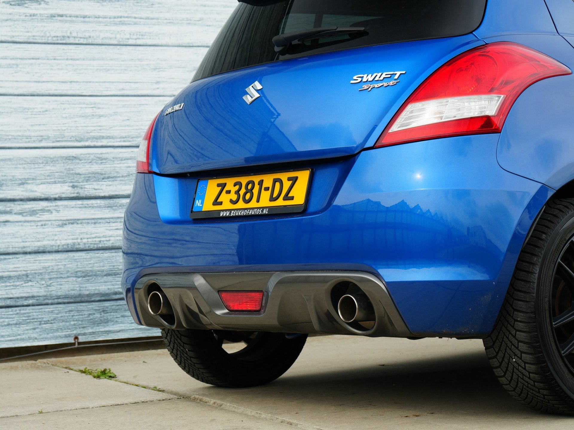 Suzuki Swift 1.6 Sport 136Pk Spoiler Airco Cruise Bluetooth, Voorwielaandrijving, Dealer onderhouden, 4 cilinders, Stoelverwarming