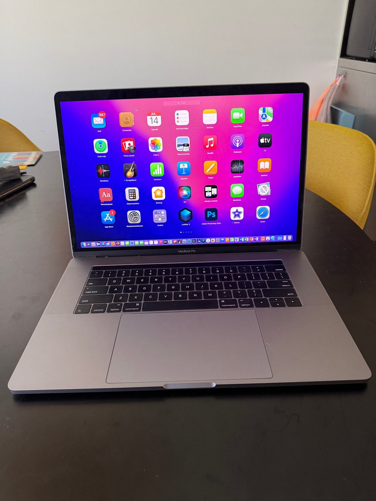 MacBook Pro 15 inch 2016 2,9Ghz i7; 2 Tb, 1 TB of meer, 2 tot 3 Ghz, Zo goed als nieuw, 16 GB
