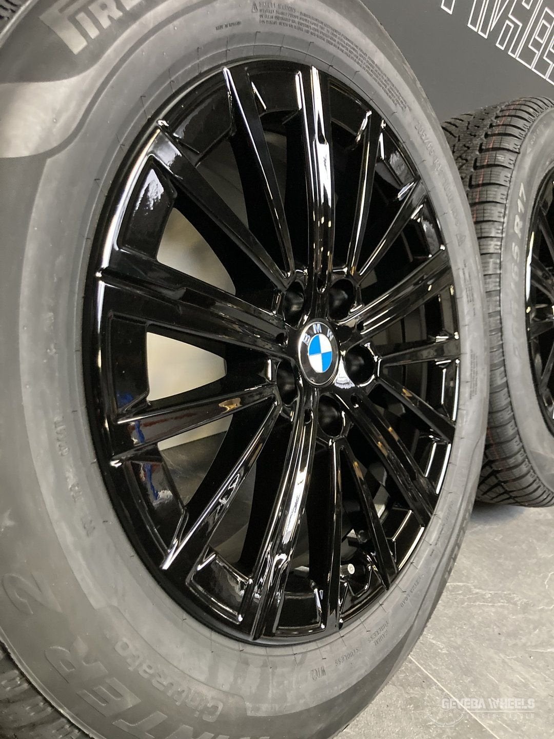 17” originele BMW X1 iX1 U11 / X2 U10 velgen + winterbanden, Auto-onderdelen, Banden en Velgen, Gebruikt, -, -, Banden en Velgen
