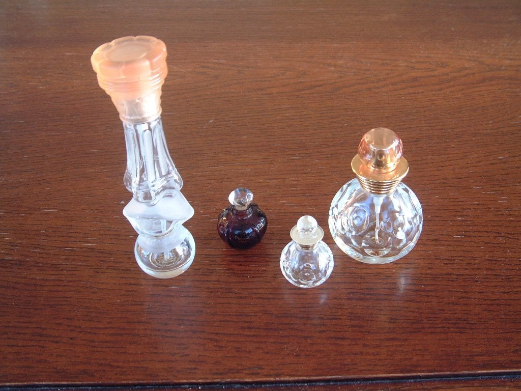 4 lege parfumflesjes wv 2 verstuivers Dali en 3 dior, Verzamelen, Ophalen of Verzenden, Parfumfles