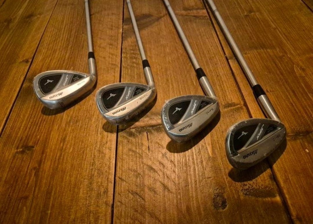 Nieuwe linkshandige Mizuno JPX wedges, Sport en Fitness, Golf, Ophalen of Verzenden