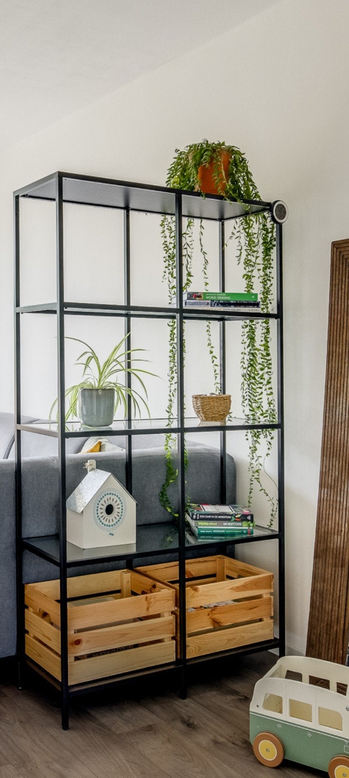 Ikea Vittsjö kast met glazen planken, Ophalen, Met plank(en), Gebruikt, 50 tot 100 cm