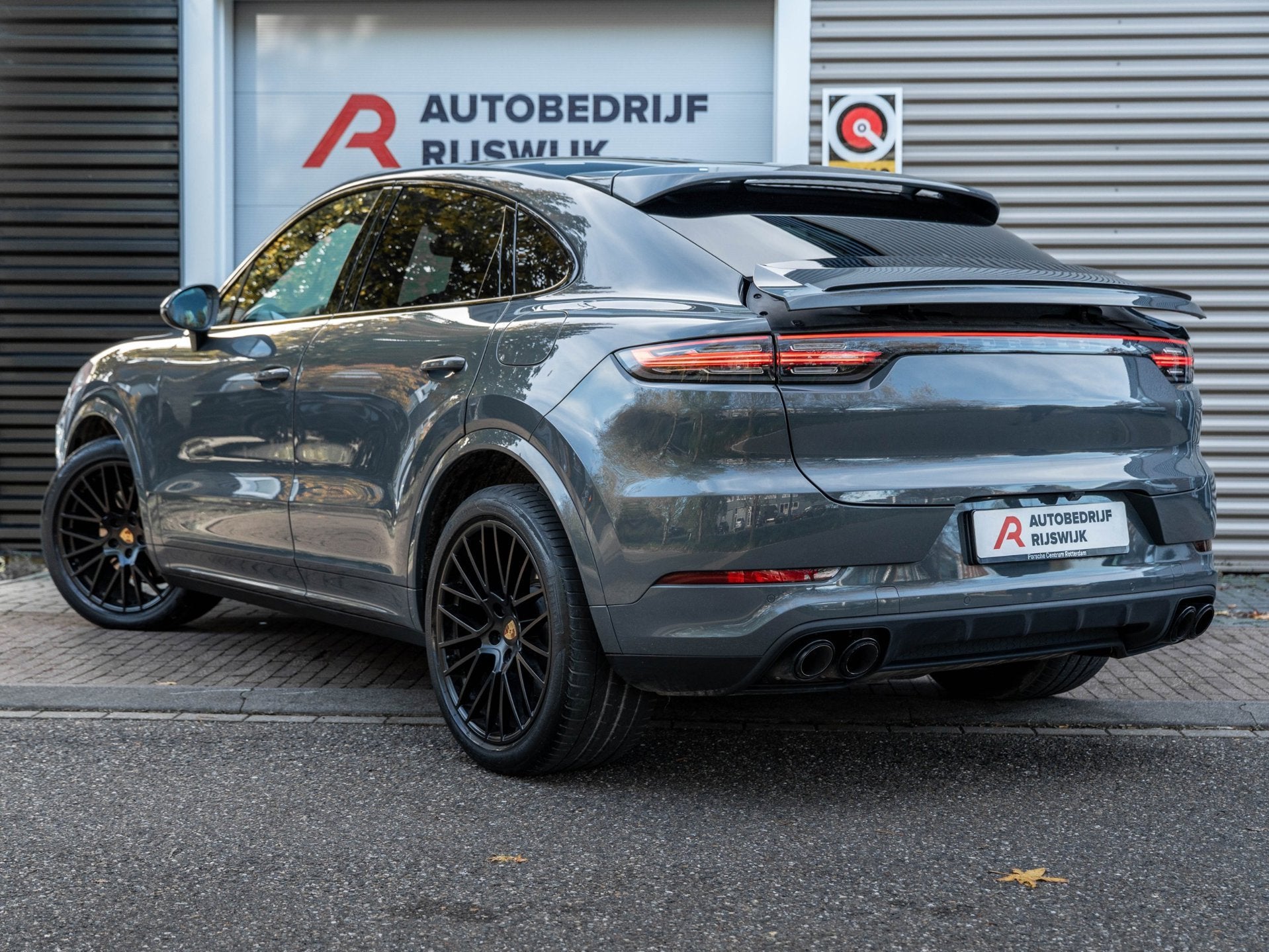 Porsche Cayenne Coupé 3.0 E-Hybrid Platinum Edition Pano/Ke, Auto's, Automaat, 14 kWh, Gebruikt, Euro 6