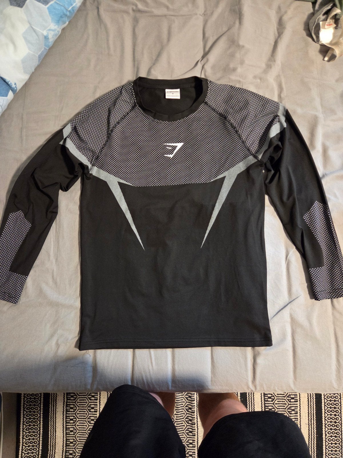 gymshark onyx v5 longsleeve, Kleding | Heren, Fitness, Maat 48/50 (M), Nieuw, Ophalen of Verzenden