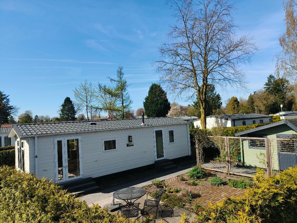 Chalet met staanplaats op keurig 50+park in Voorthuizen, Caravans en Kamperen, Tot en met 4