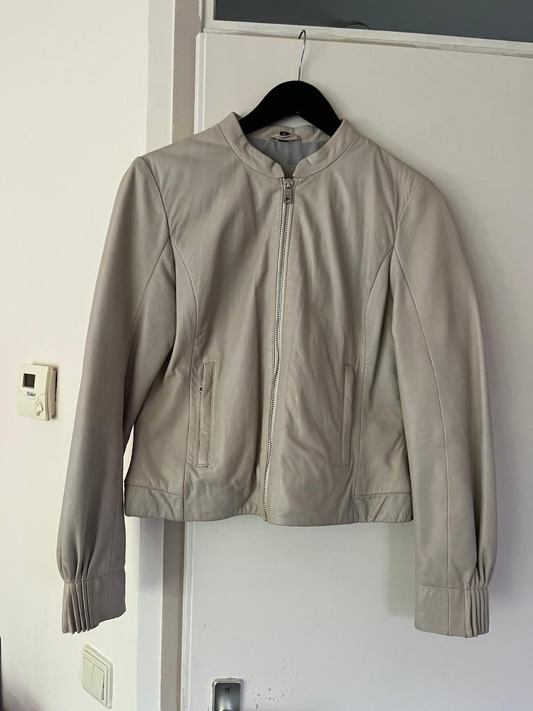 Leren bomberjasje nieuw beige maat m (38), Ophalen of Verzenden, Zo goed als nieuw, Maat 38/40 (M), Beige