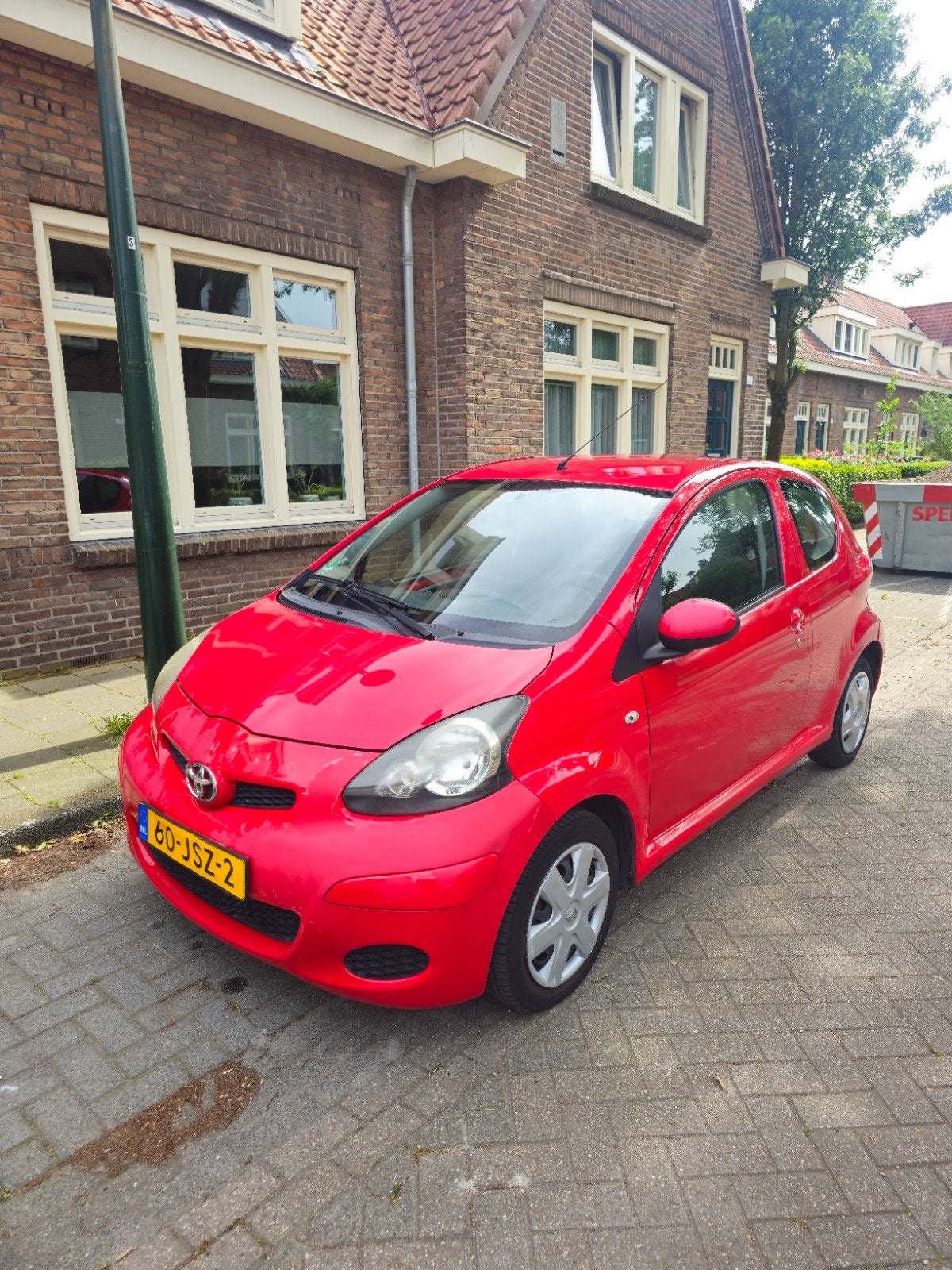 Toyota Aygo 1.0 12V Vvt-i 3DRS MMT 2009 Rood, Auto's, Voorwielaandrijving, 4 stoelen, 68 pk, Origineel Nederlands