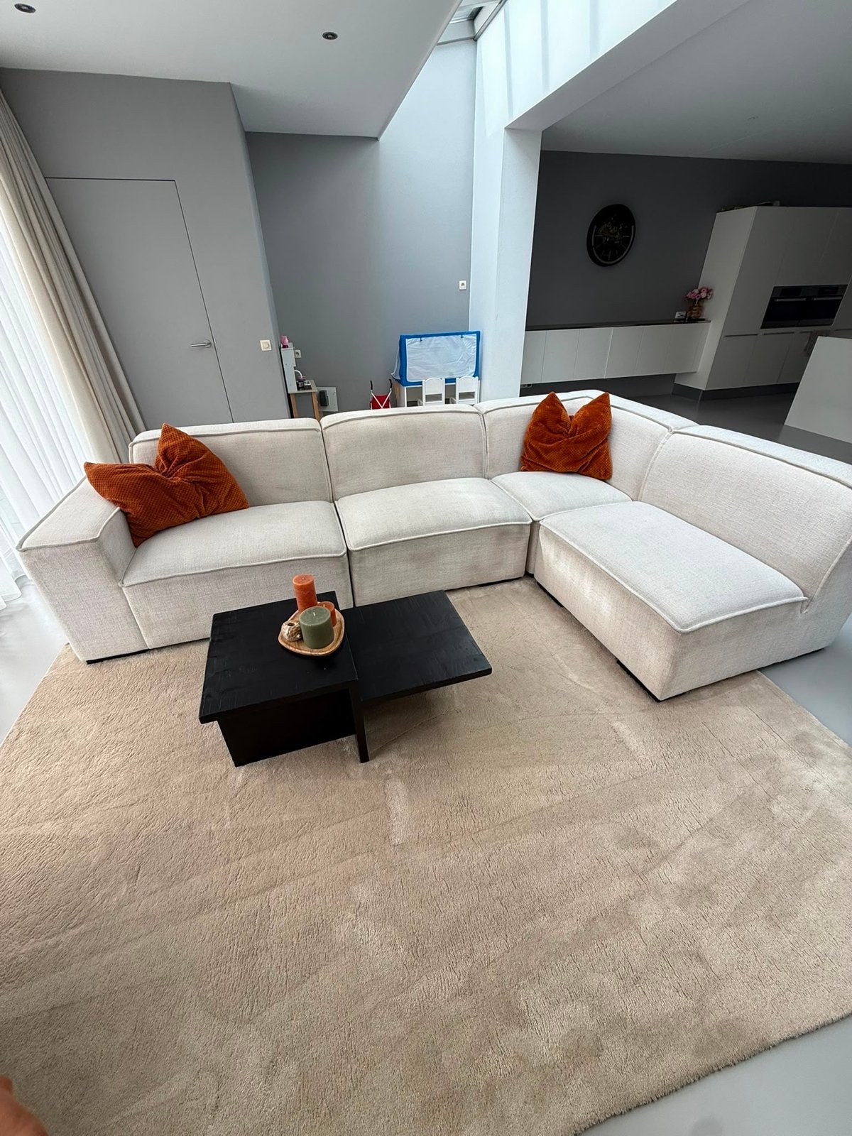 Wobbe hoekbank 315 x 190 cm - Crème stof, Ophalen, Hoekbank, 300 cm of meer, Zo goed als nieuw