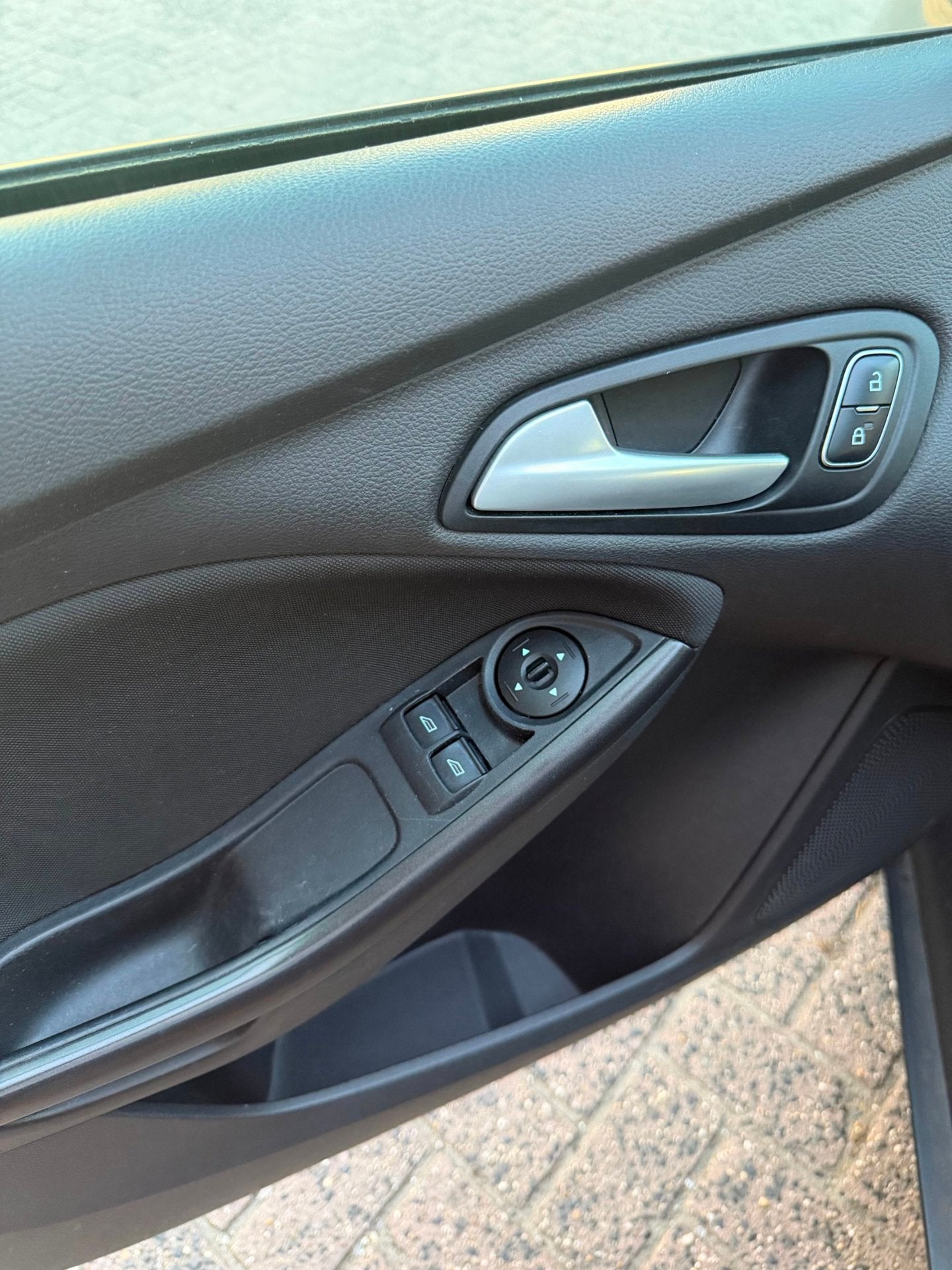 Foto 11 van Ford Focus 1.0 Trend|AIRCO|NAP|WEINIG KM