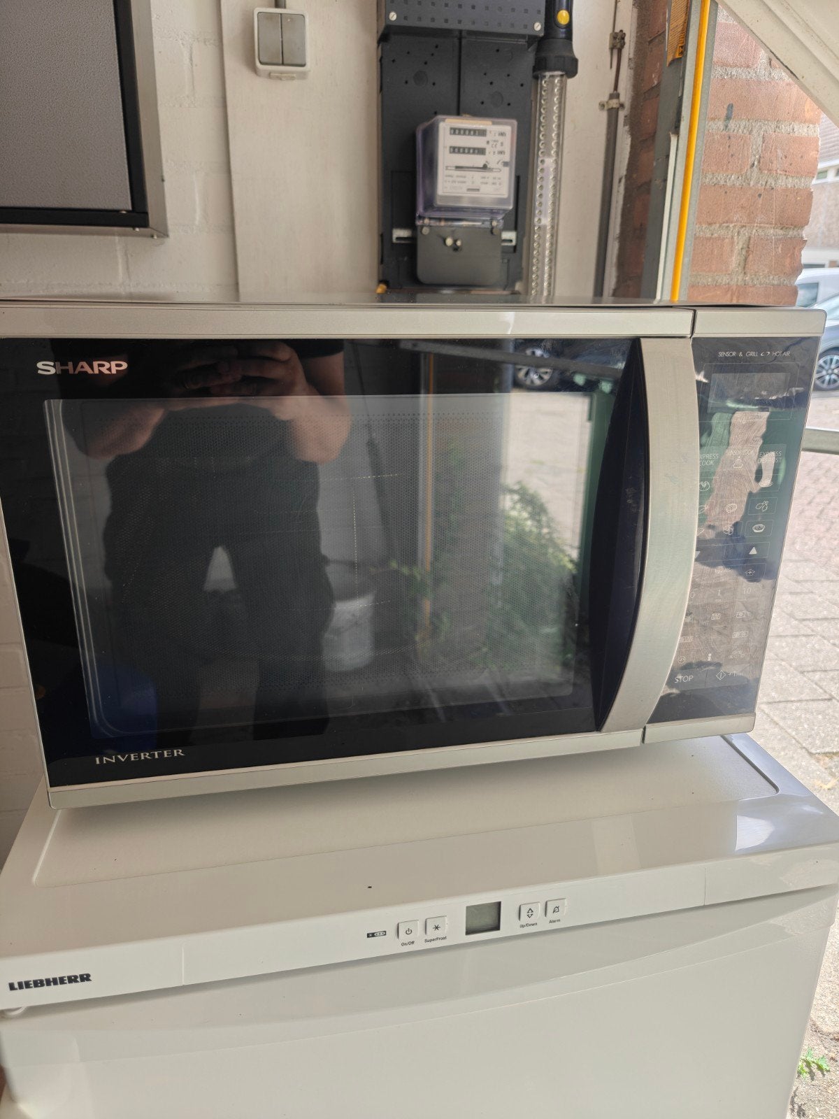 Sharp R971INW combimagnetron uit 2020 - Werkt perfect!, Ophalen
