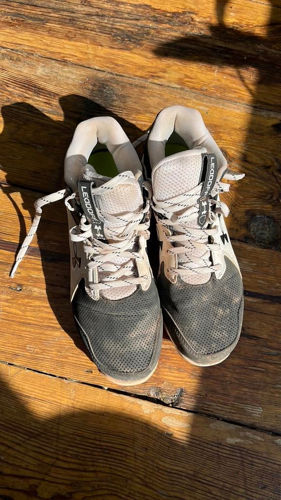 Honkbal/Softbal schoenen maat 38,5 Under Amour, Ophalen, Zo goed als nieuw, Schoenen