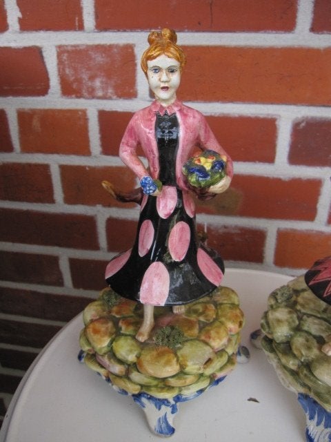 Twee leuke dames, 28 cm hoog, Italiaans?', keramiek vintage, Ophalen of Verzenden, Zo goed als nieuw, Steen/keramiek
