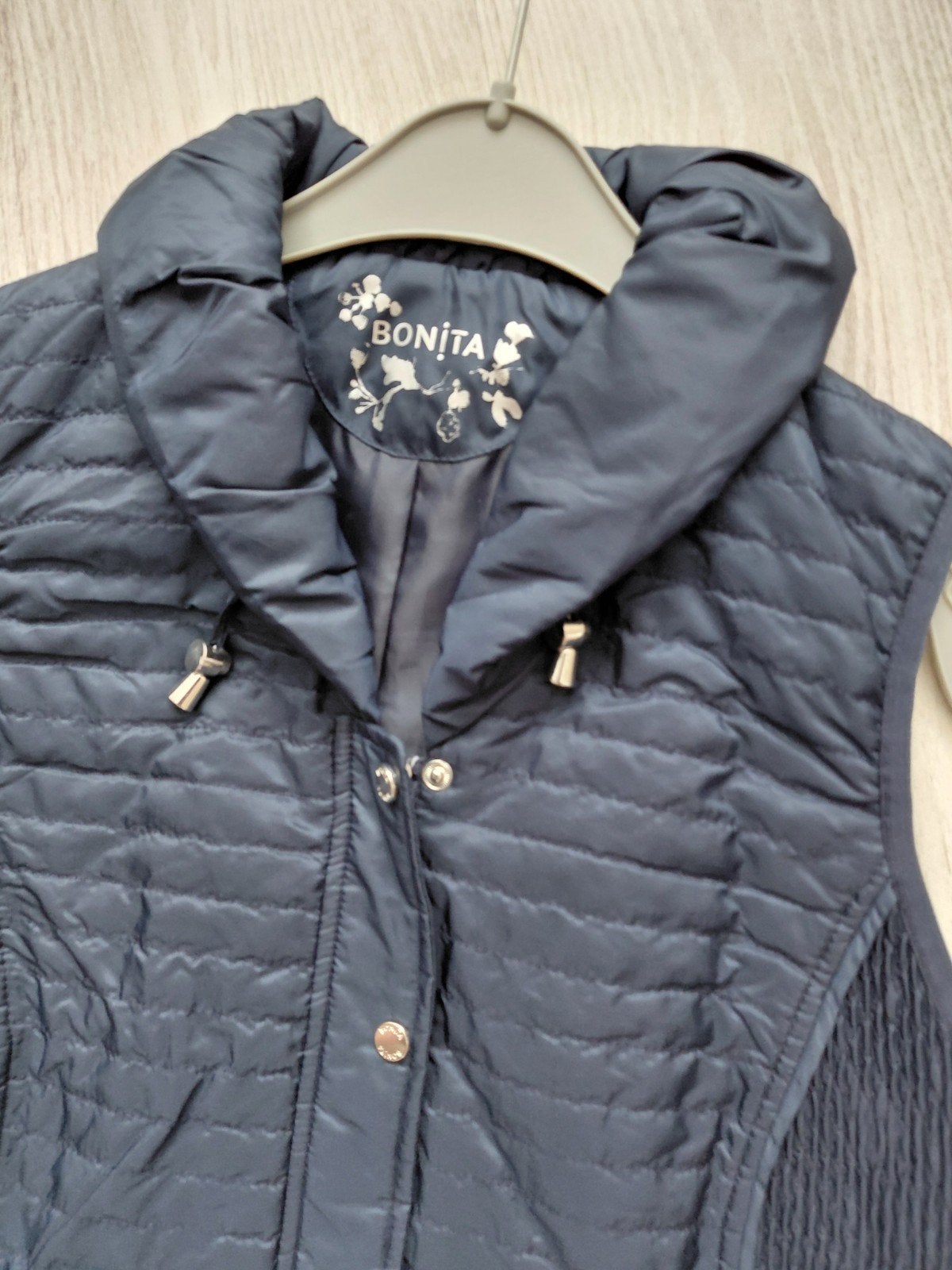 te koop nieuwe blauwe bodywarmer, Kleding | Dames, Bodywarmers, Blauw, Nieuw, Bonita, Ophalen