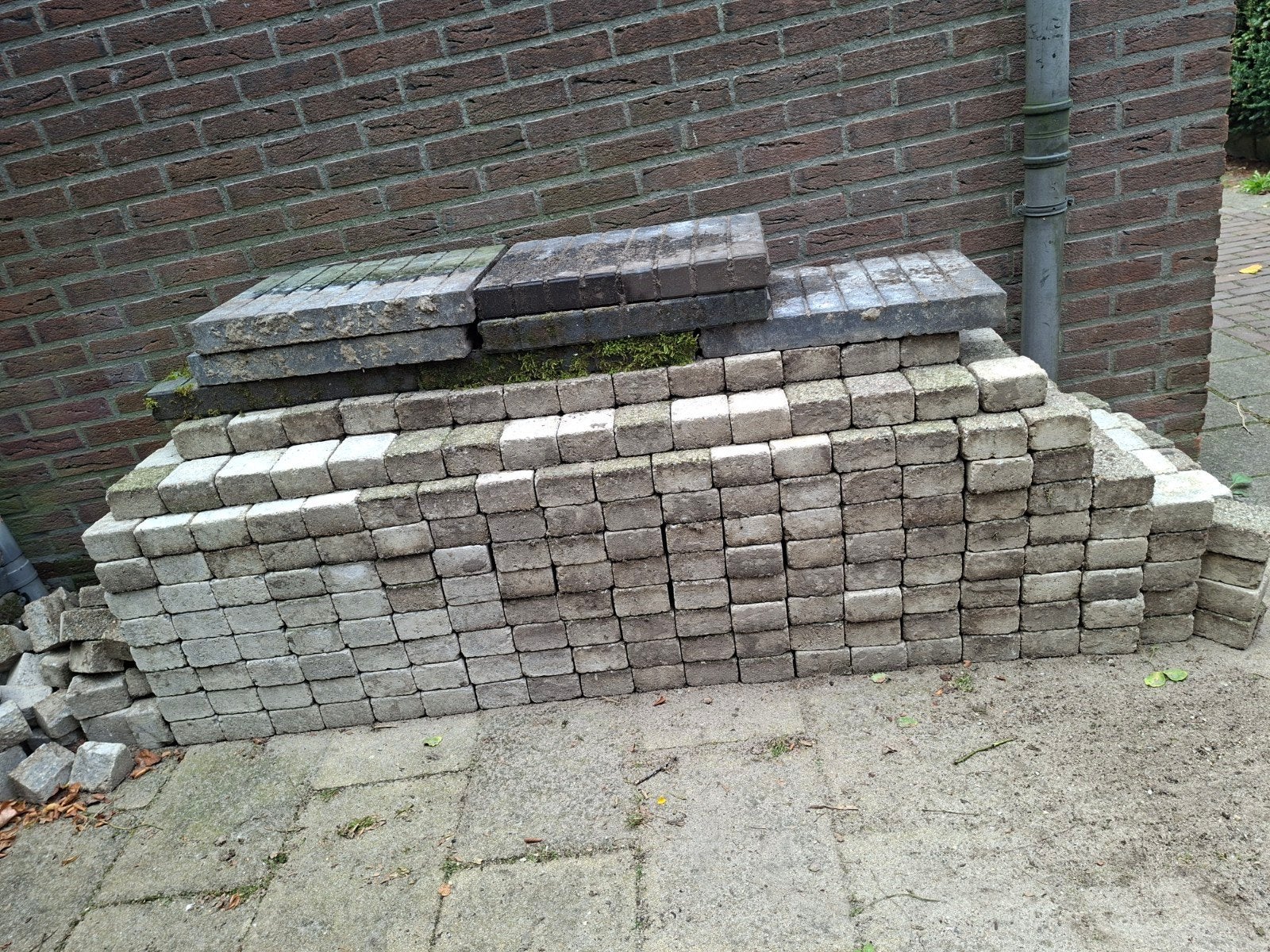 Gratis klinkers en bandjes, Gebruikt, Klinkers, Ophalen of Verzenden, 10 m² of meer