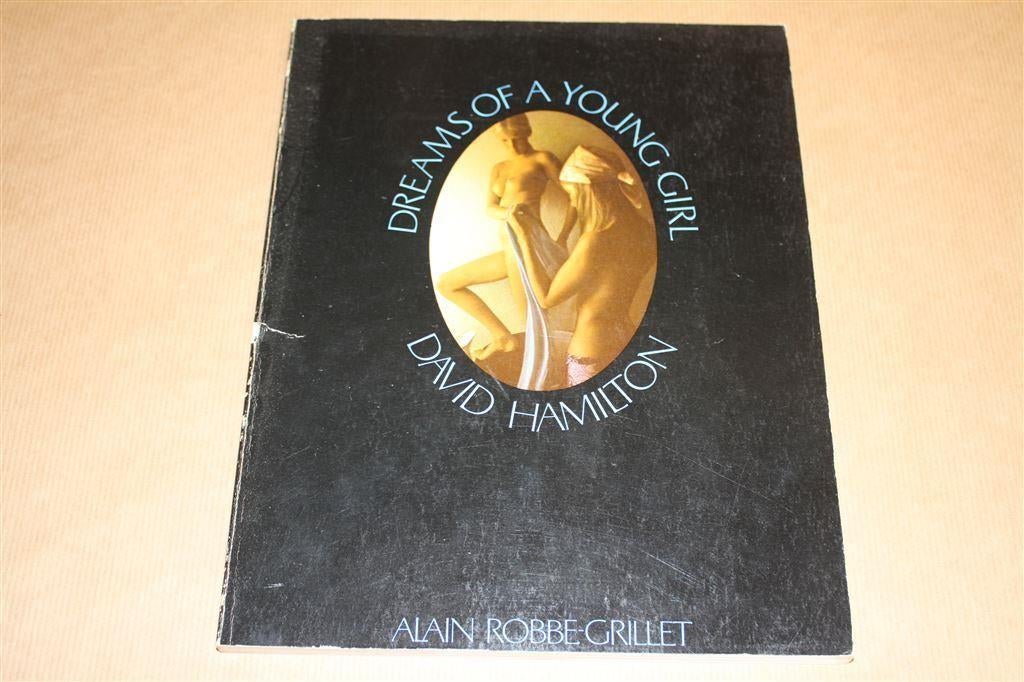 Dreams of a young girl - David Hamilton, Boeken, Ophalen of Verzenden, Gelezen, Fotografen