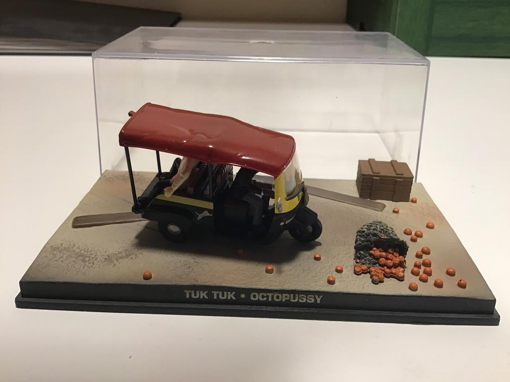 James Bond 007 Collection, Tuk Tuk, uit “Octopussy”., Hobby en Vrije tijd, Modelauto's | 1:43, Ophalen of Verzenden, Zo goed als nieuw