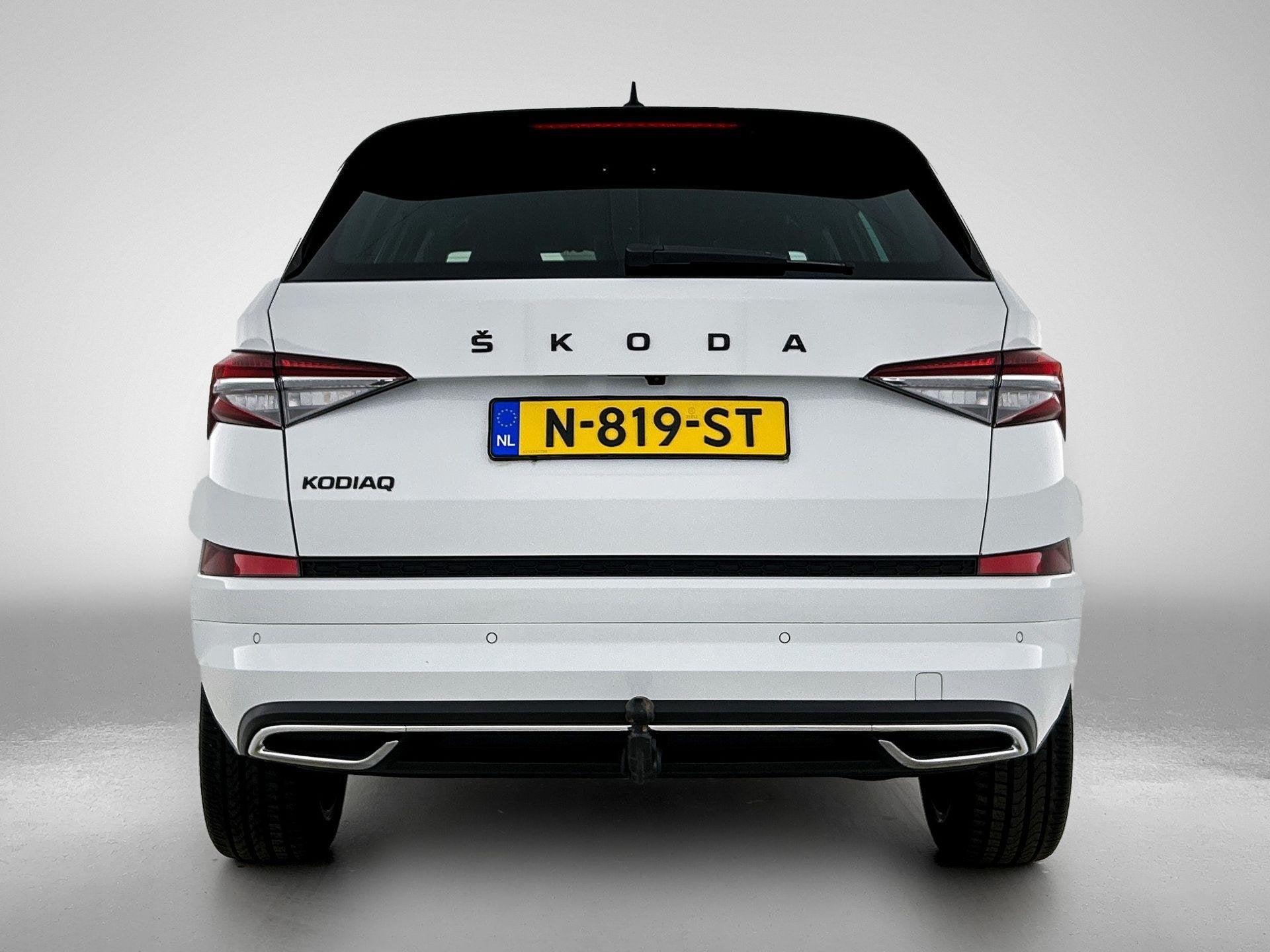 Skoda Kodiaq 1.5 TSI Sportline Business | NAVIGATIE | VIRTUA, Auto's, 4 cilinders, Alcantara, Wit, Origineel Nederlands