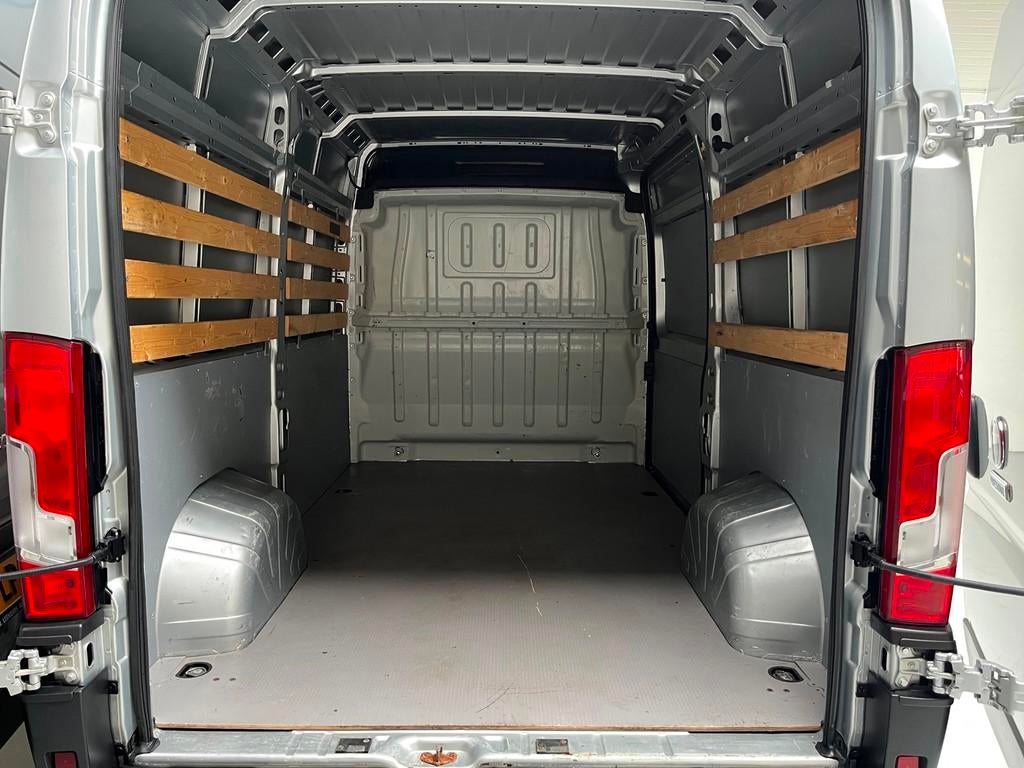 Fiat Ducato Automaat 30 2.3 MultiJet 140pk euro6 L2H2 3Perso, Stof, Met garantie (alle), 2500 kg, Origineel Nederlands