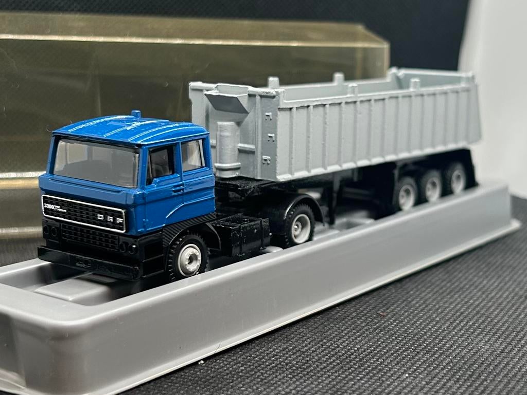 Efsi DAF met Kipper Oplegger 1:87 OVP, Verzenden, Zo goed als nieuw, Bus of Vrachtwagen, Efsi
