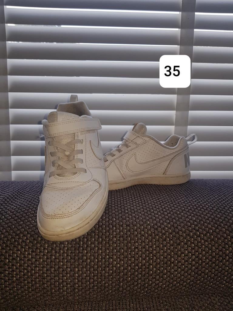 Nike Court Borough Low 2 sneakers wit maat 35 unisex 💫, Jongen of Meisje, Schoenen, Ophalen of Verzenden, Zo goed als nieuw