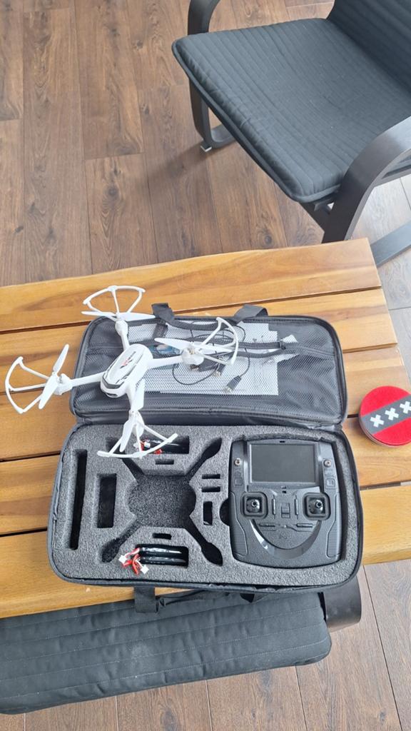 Hubsan X4 Desire met extra accu's in case, Audio, Tv en Foto, Drones, Ophalen of Verzenden, Zo goed als nieuw